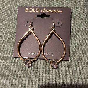 BOLD elements Gold Teardrop Earrings with Clear Gemstones